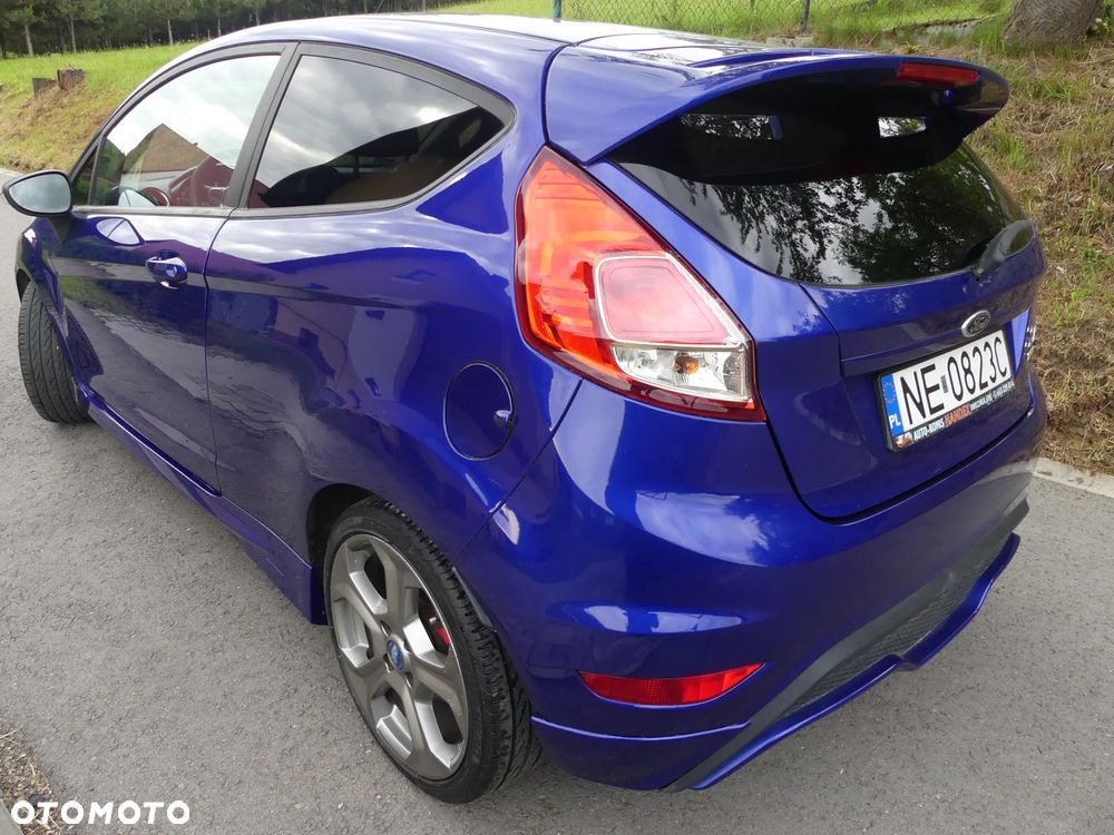 Ford Fiesta ST - 13