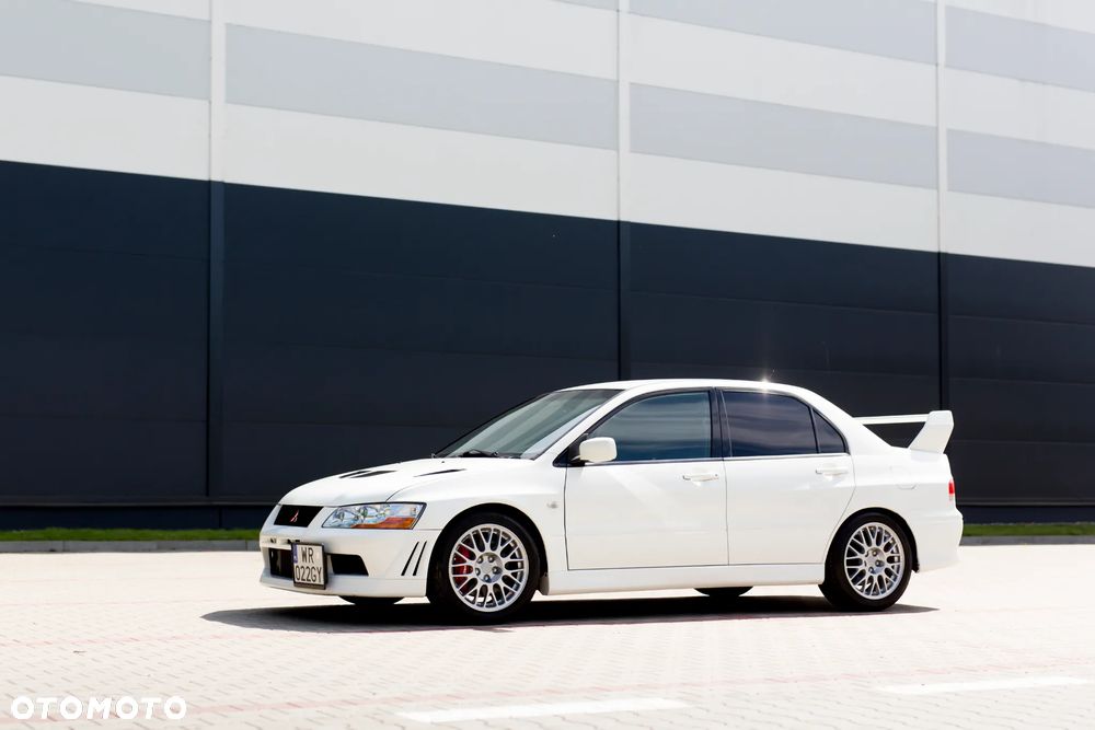 Mitsubishi Lancer Evolution IX - 6