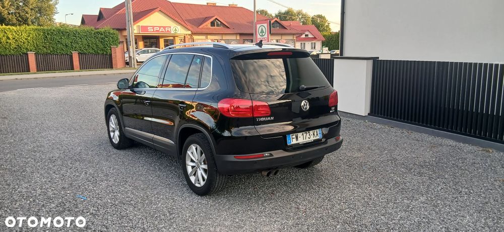 Volkswagen Tiguan 2.0 TDI DPF BlueMotion Technology Lounge Sport & Style - 6