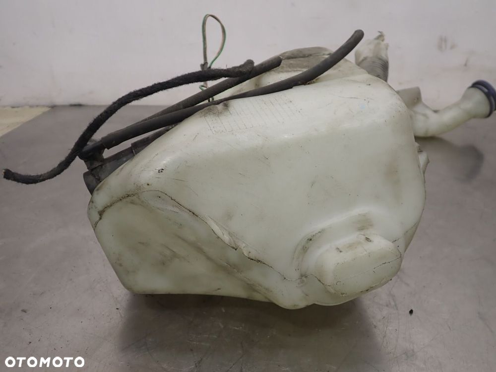 ZBIORNICZEK SPRYSKIWACZY CITROEN C2 - 5