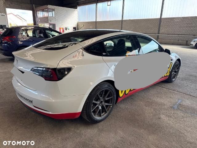 Tesla Model 3 Langstreckenbatterie Allradantrieb Dual Motor - 5