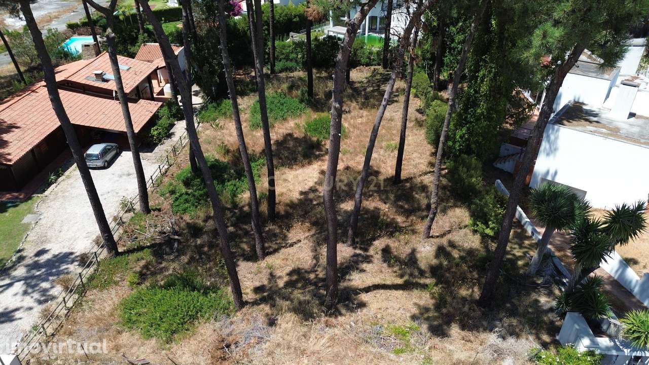 Herdade da Aroeira - Terreno para construção – 1056m2 - de moradia ter - Grande imagem: 3/10