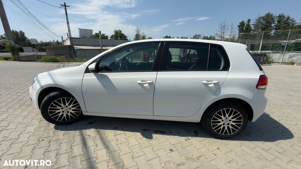 Volkswagen Golf 1.6 TDI BlueMotion Technology DPF Comfortline DSG - 8