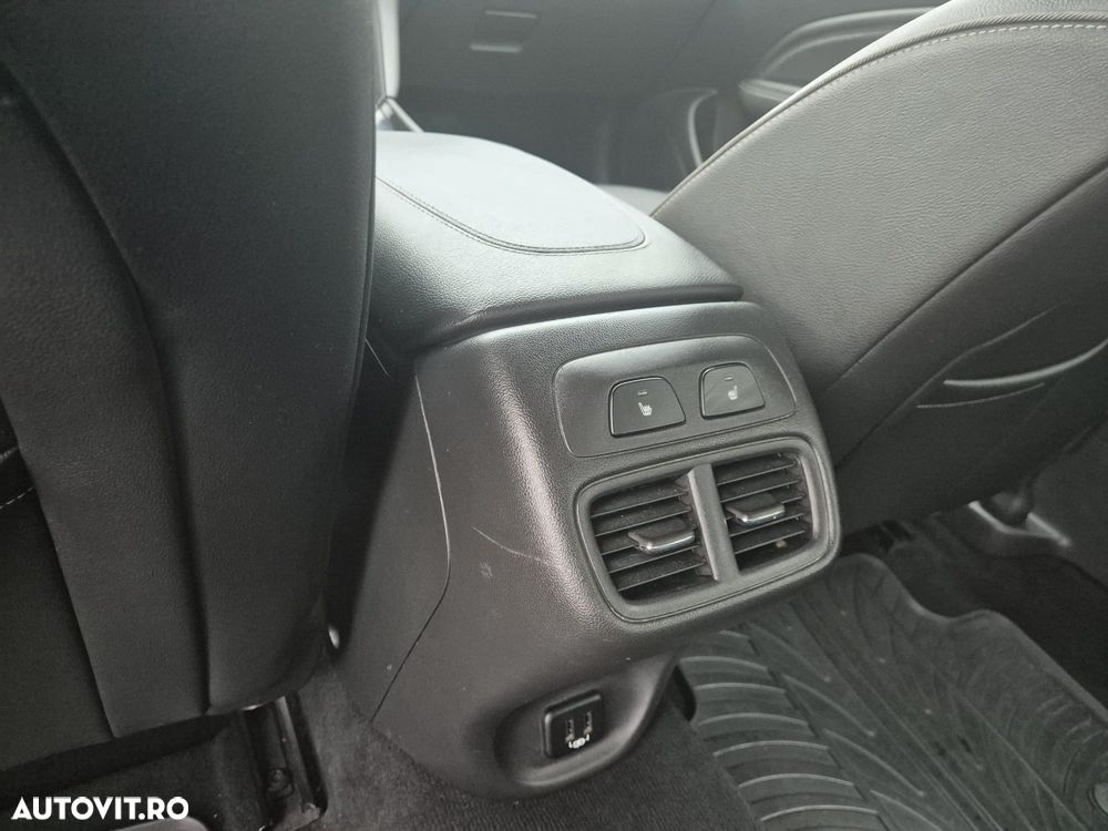 Opel Insignia - 8