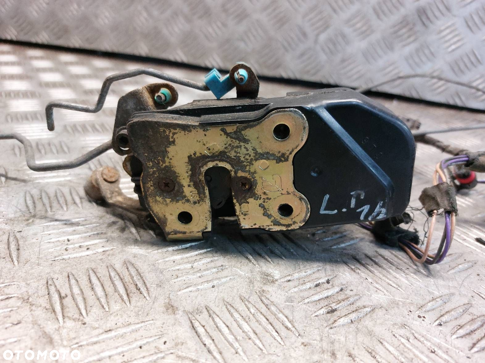 ZAMEK DRZWI LEWY PRZÓD + KLAMKA ZEWNĘTRZNA  CHRYSLER VOYAGER IV SR7149 - 4