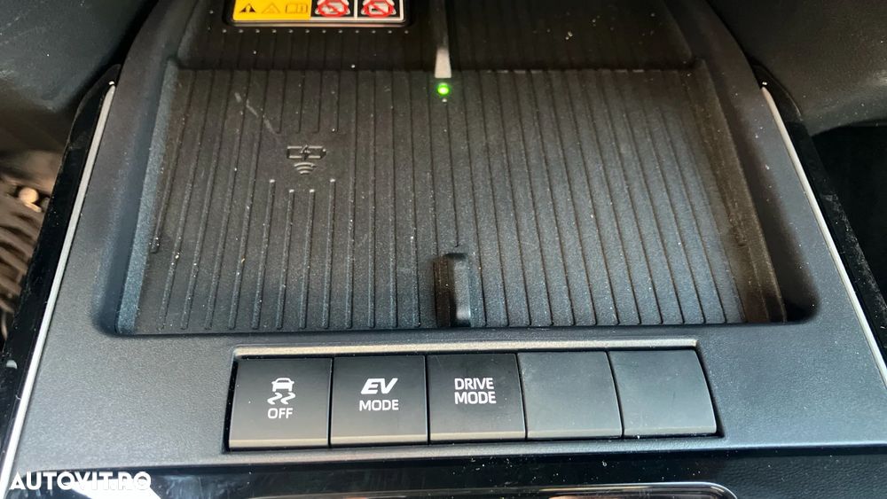 Toyota Corolla Cross - 16