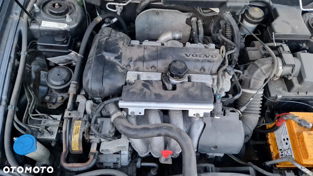 VOLVO V40 S40 99-03 SILNIK 2.0 16V 3AV3AZ - 1