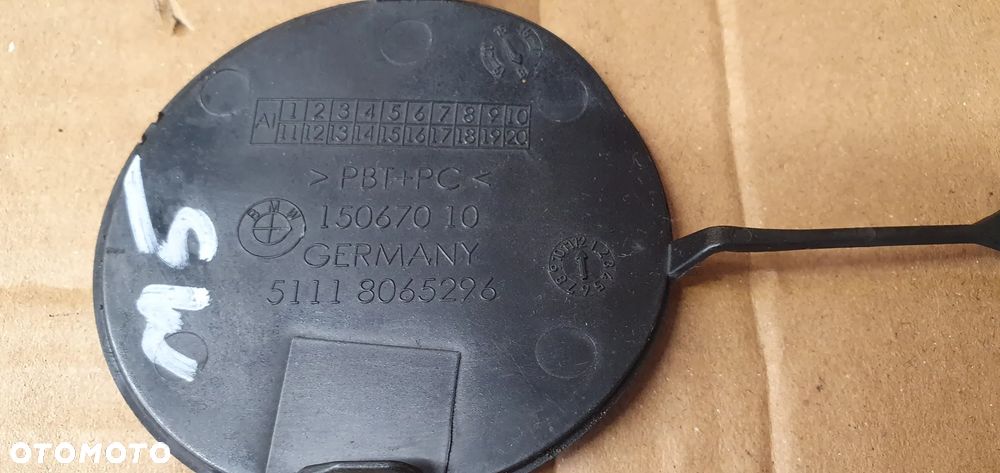 Zaślepka haka holowniczego zderzaka przód BMW M5 G30 F90 8065296 - 5