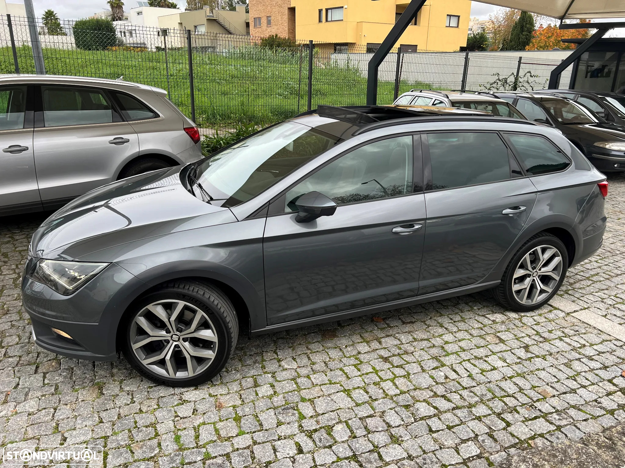 SEAT Leon X-Perience 2.0 TDi DSG 4Drive - 11