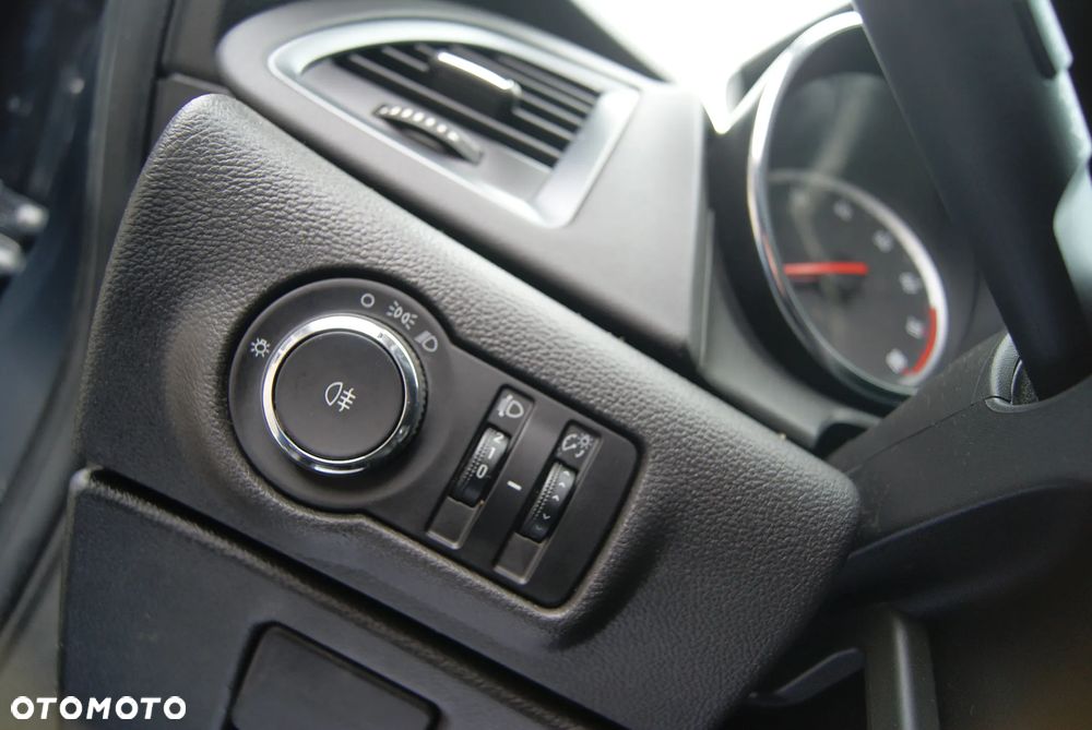 Opel Astra 1.4 EcoFLEX Edition - 23