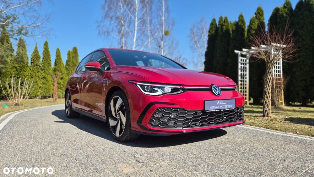 Volkswagen Golf - 2