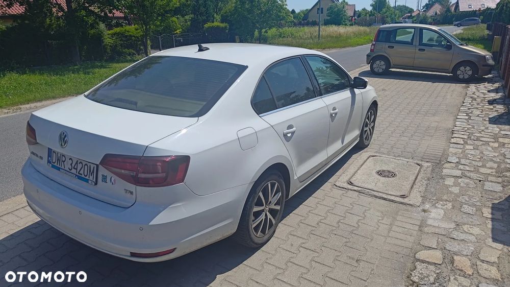 Volkswagen Jetta 1.4 TSI BMT Highline DSG - 4