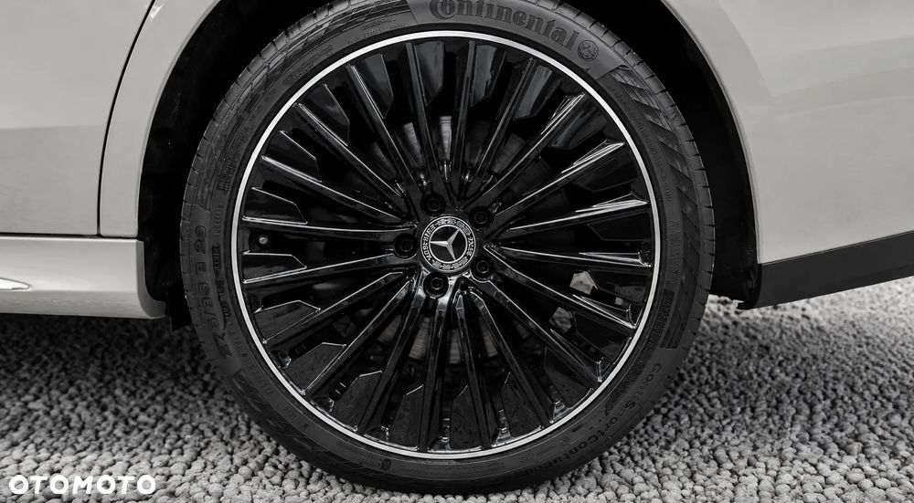 Mercedes-Benz Klasa E 400e 4Matic 9G-TRONIC AMG Line NIGHT Edition - 13