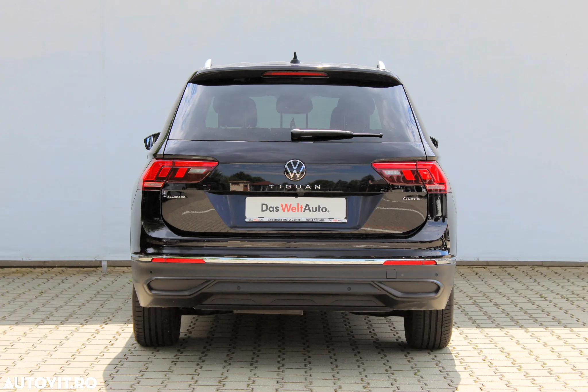 Volkswagen Tiguan Allspace 2.0 TDI 4Mot DSG Life - 4