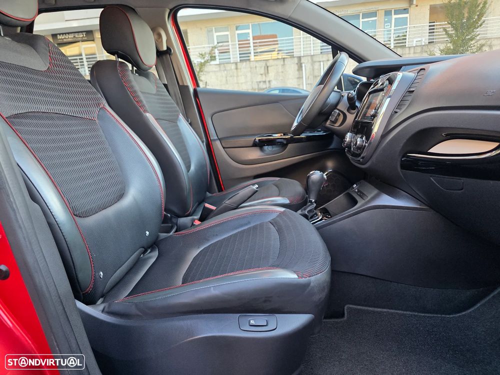 Renault Captur TCe 120 EDC Helly Hansen - 32