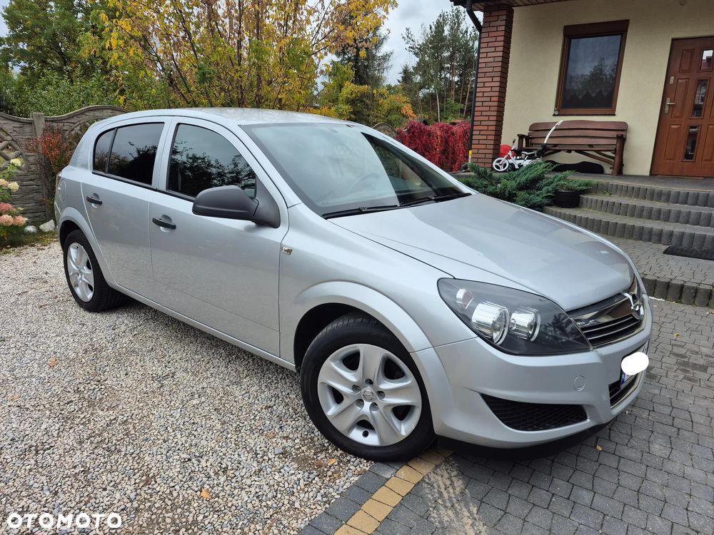 Opel Astra - 2