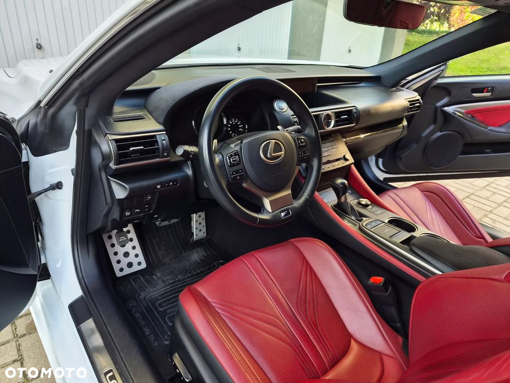 Lexus RC - 11