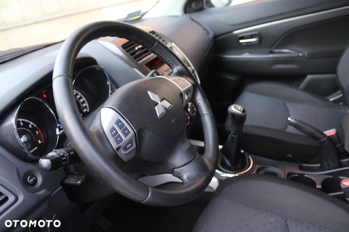 Mitsubishi ASX - 17