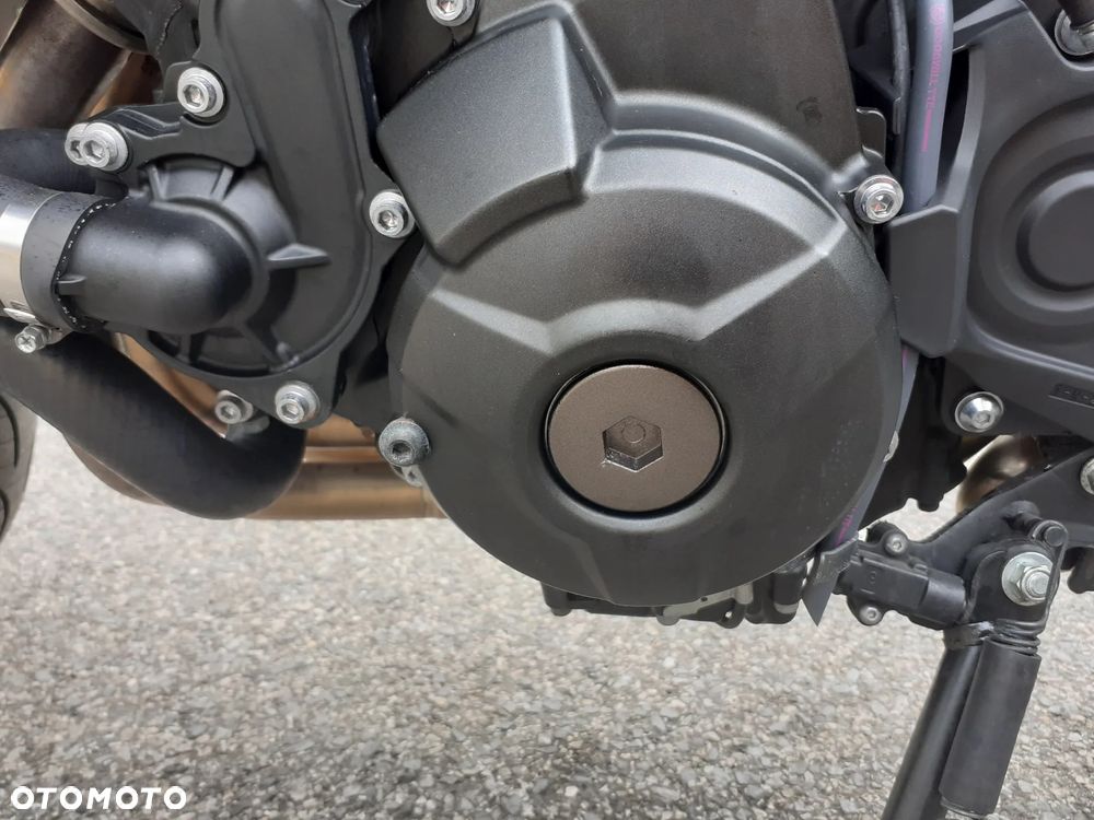 Yamaha MT - 16