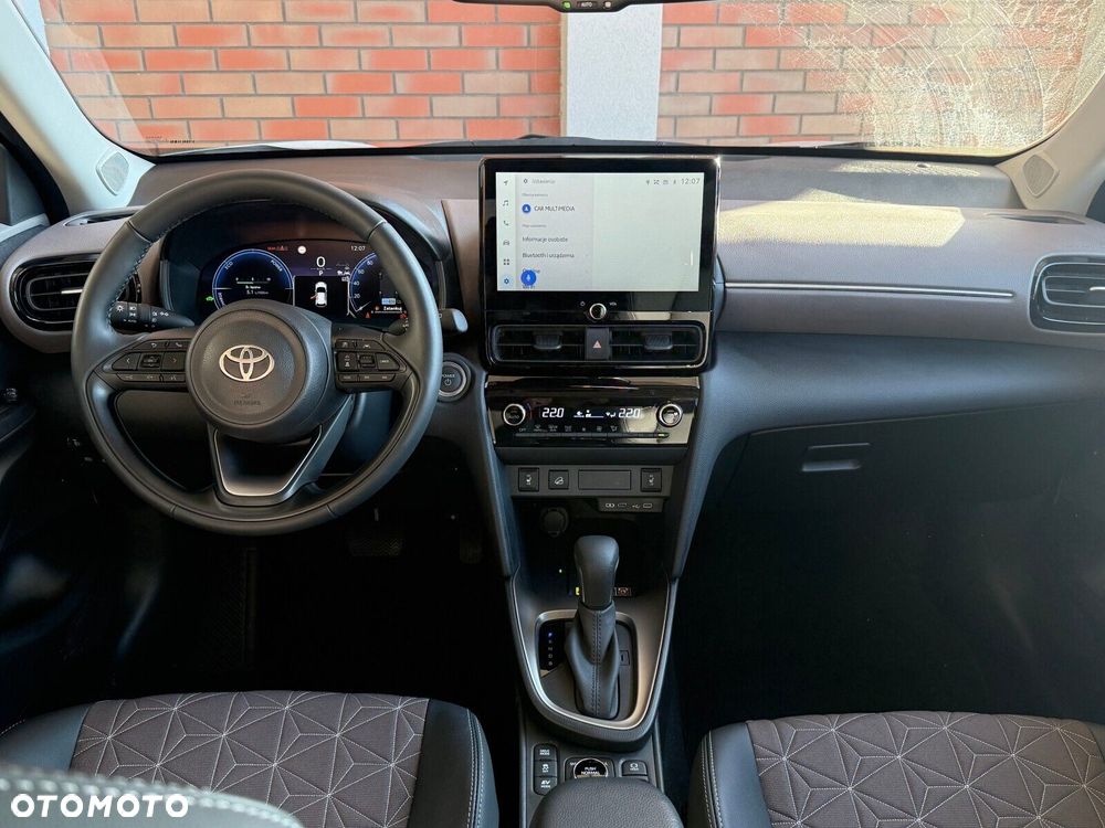 Toyota Yaris Cross - 14
