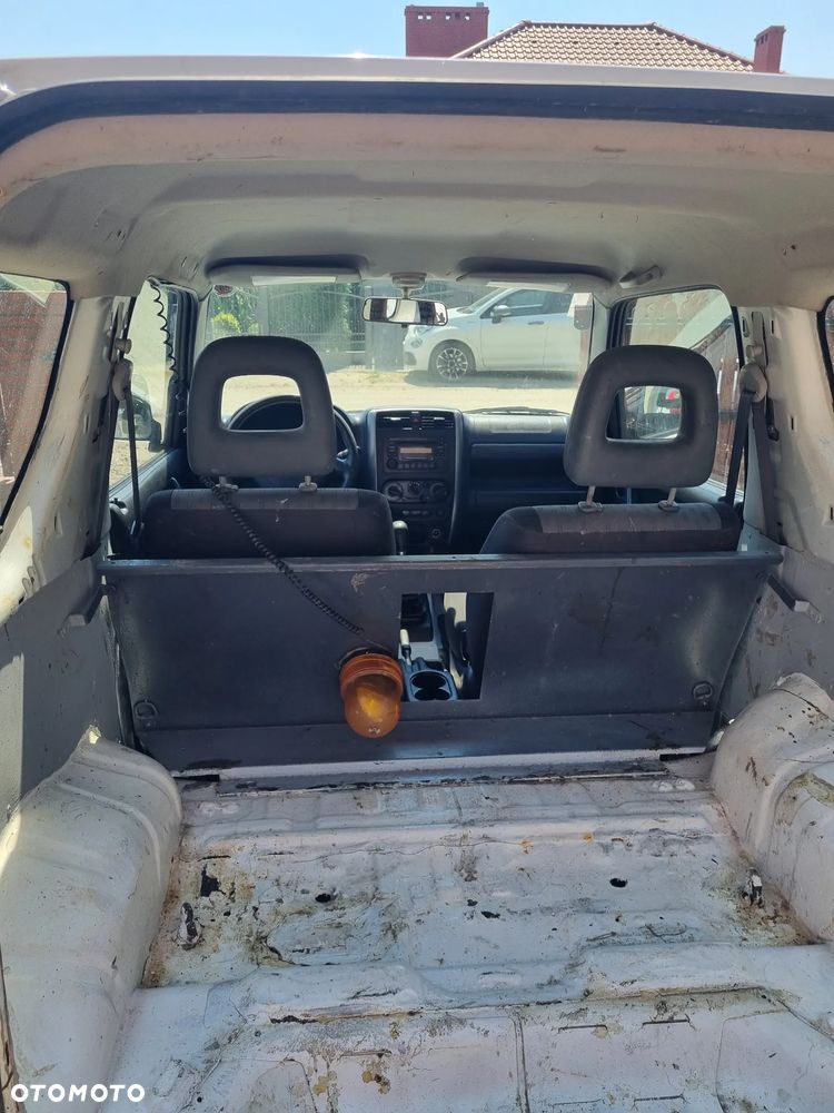 Suzuki Jimny - 11
