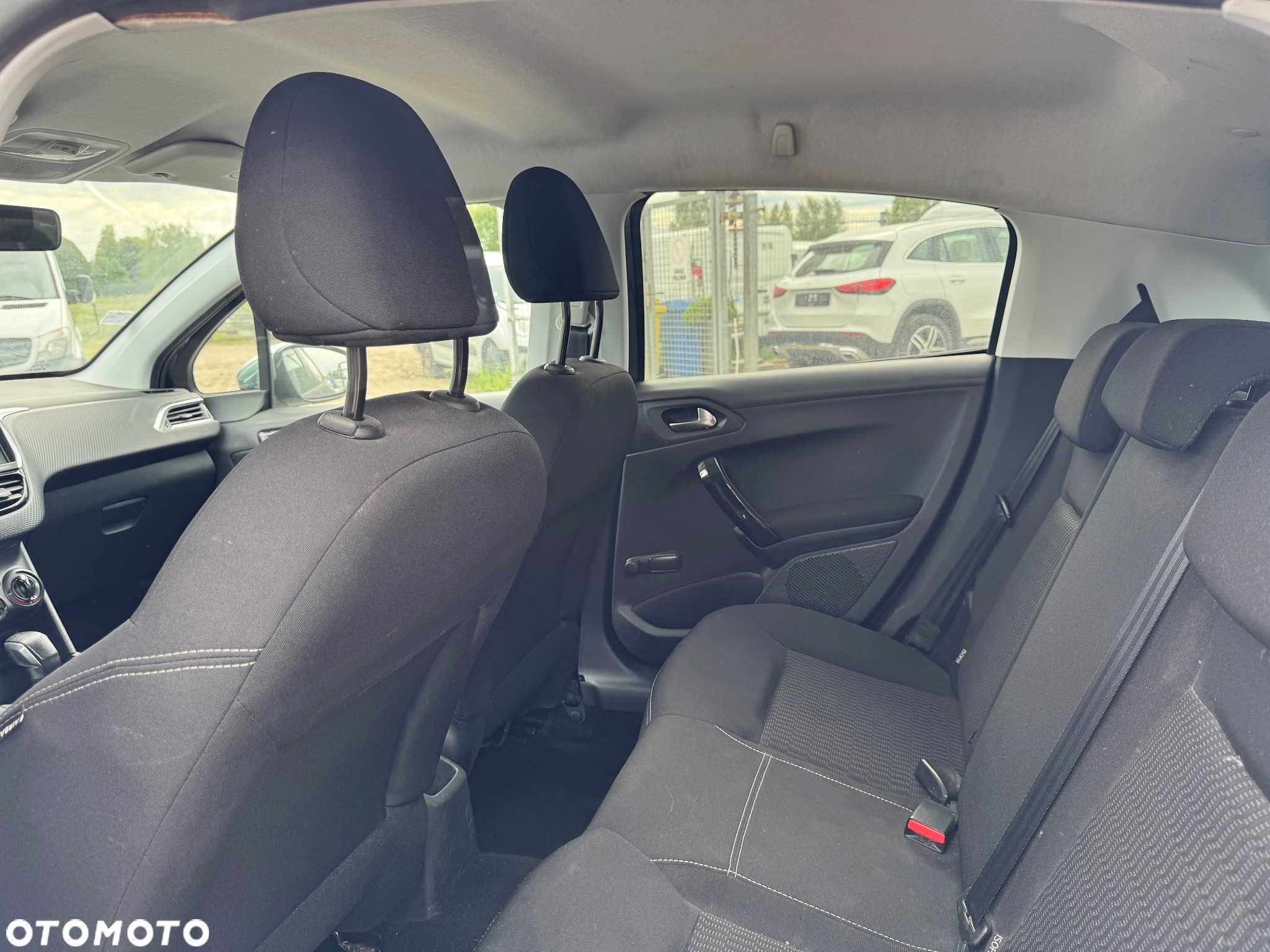 Peugeot 208 1.2 PureTech Style - 6