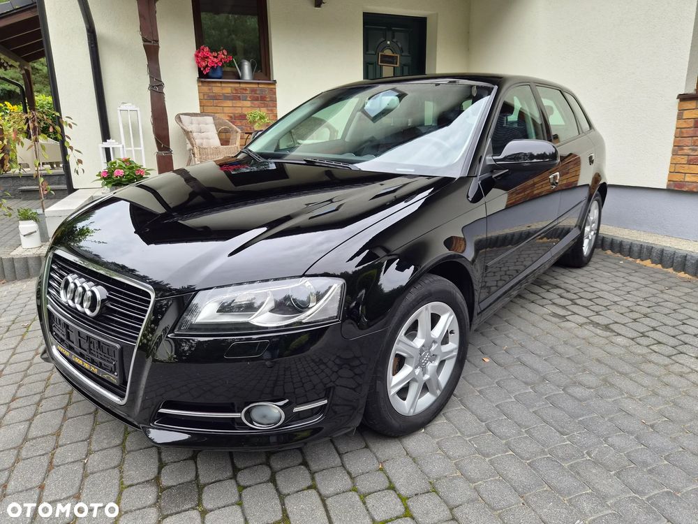 Audi A3 Sportback 1.6 TDI S tronic Attraction - 1