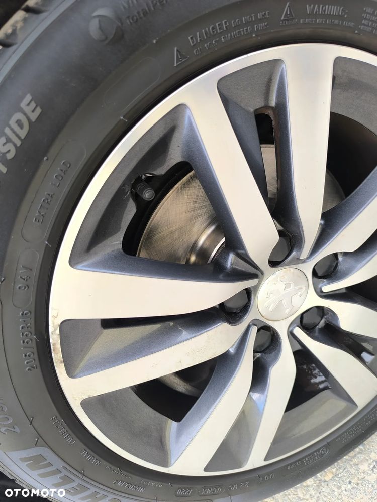 Peugeot 308 BlueHDi 130 Stop & Start Allure Business-Paket - 27