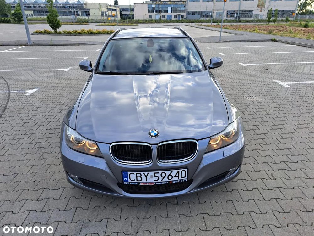 BMW Seria 3 318d DPF Touring Edition Exclusive - 2