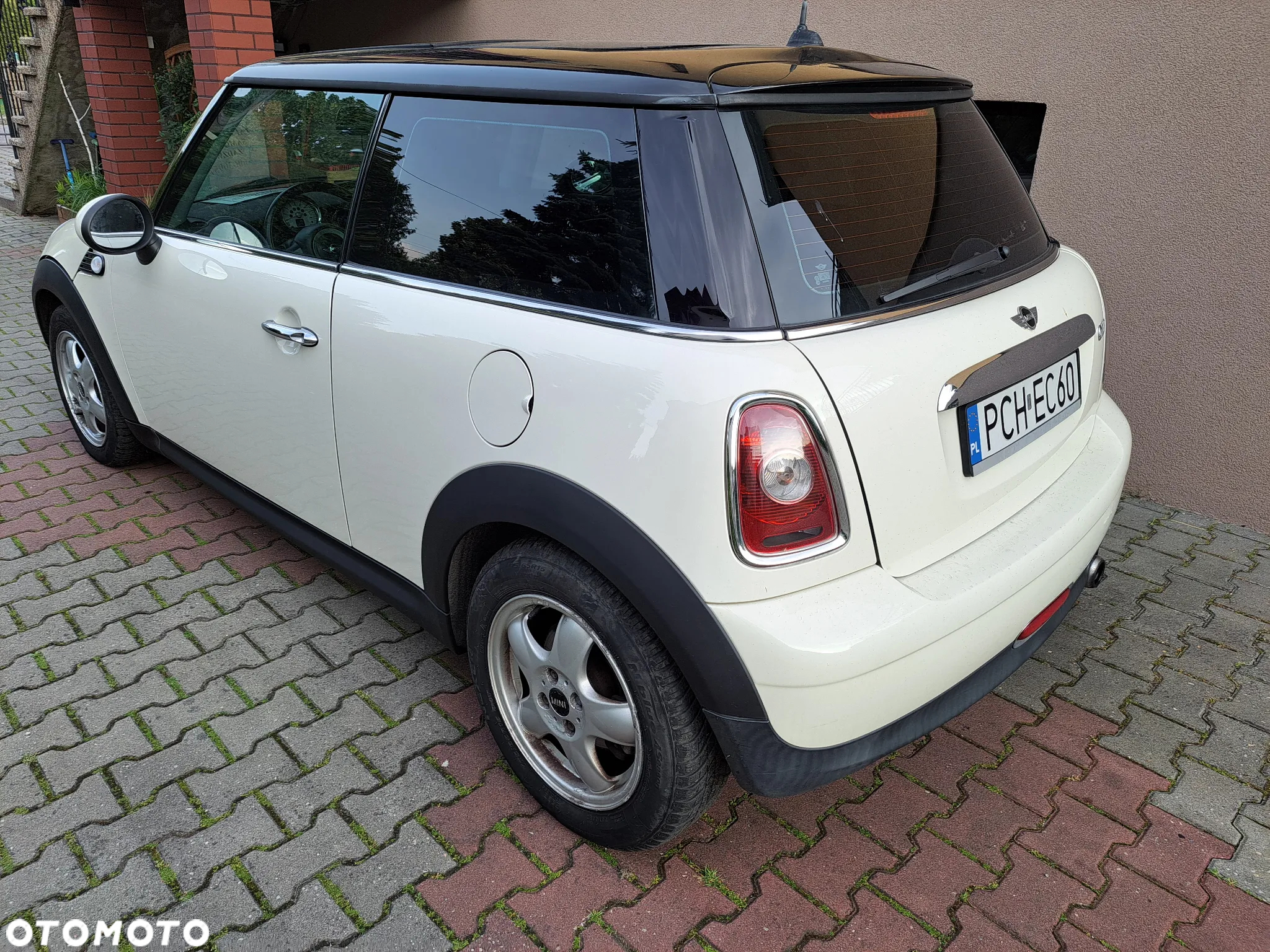 MINI ONE Standard - 2