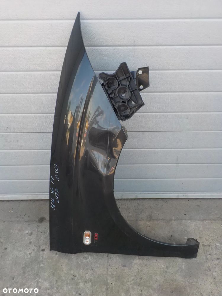 SEAT ALTEA LIFT BŁOTNIK PRAWY PRZÓD PRZEDNI LW7Z - 1