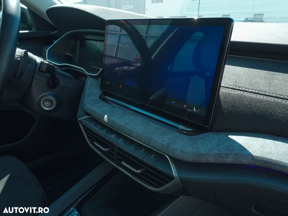 SKODA Octavia 2025 — imagine 14