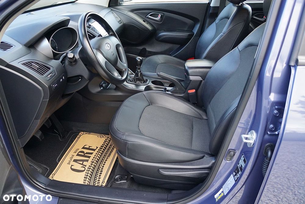 Hyundai ix35 1.6 2WD Fifa World Cup Edition - 12