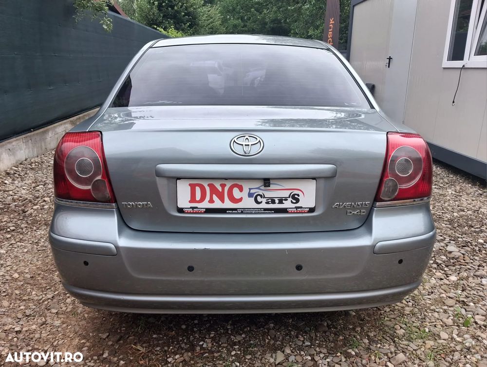 Toyota Avensis 2.0 D-4D Executive - 13