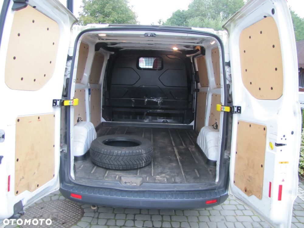 Ford transit custon - 11