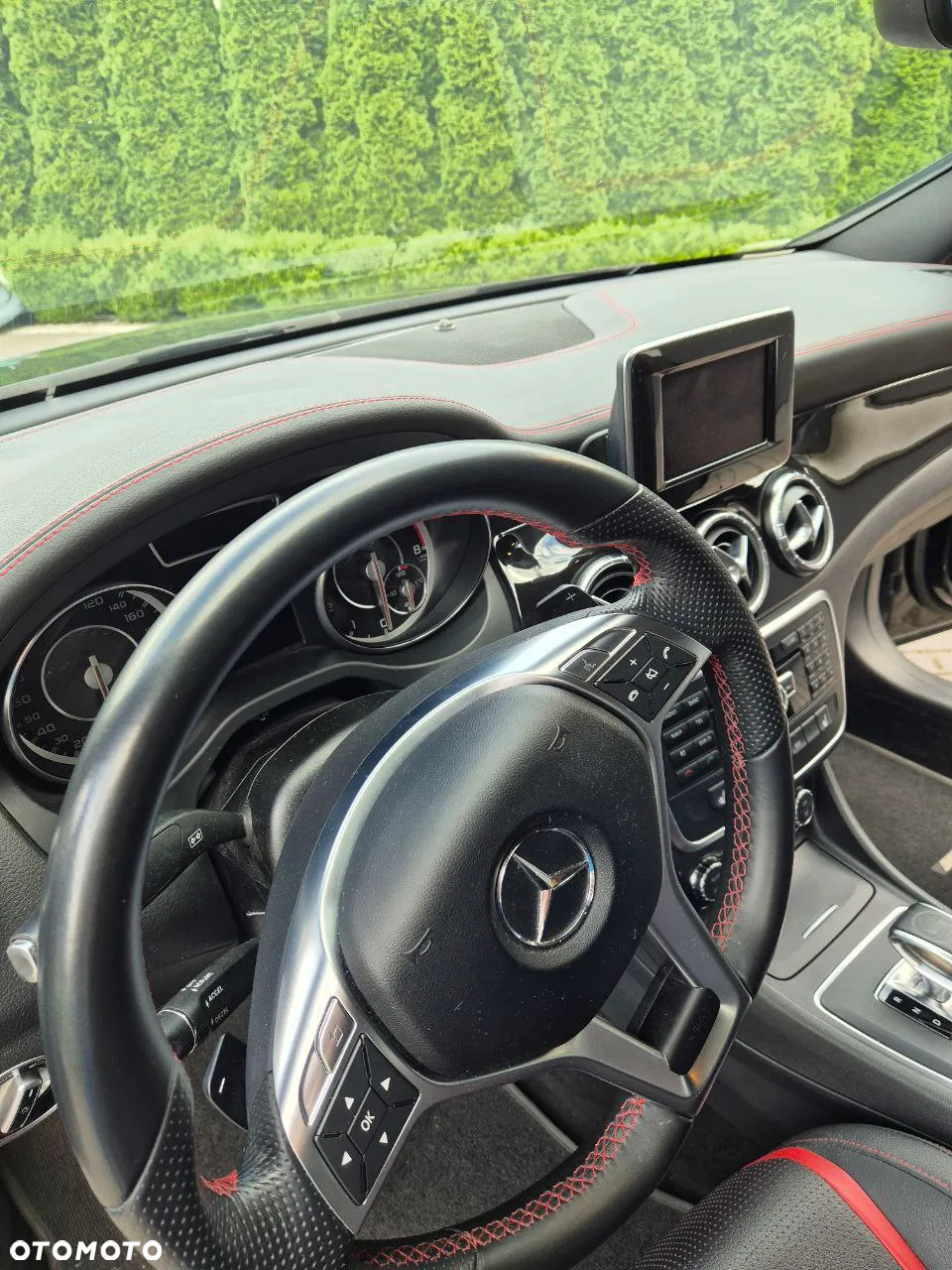 Mercedes-Benz CLA - 16