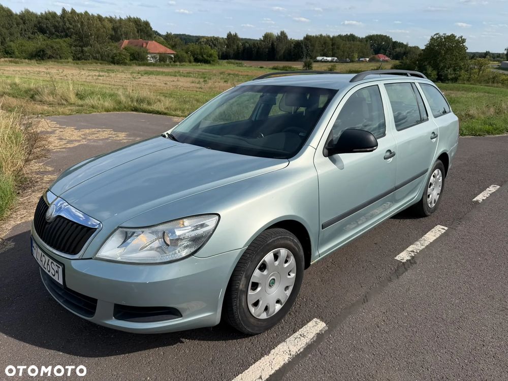 Skoda Octavia 1.6 Mint - 1