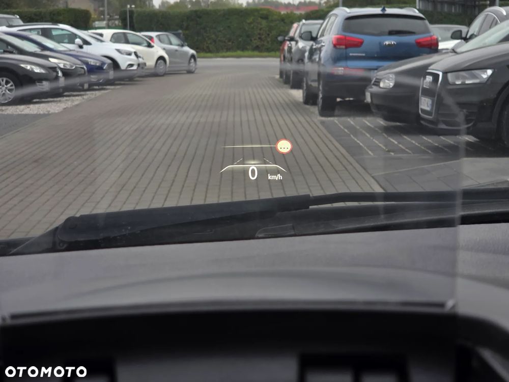 Renault Grand Scenic ENERGY TCe 130 BOSE EDITION - 32