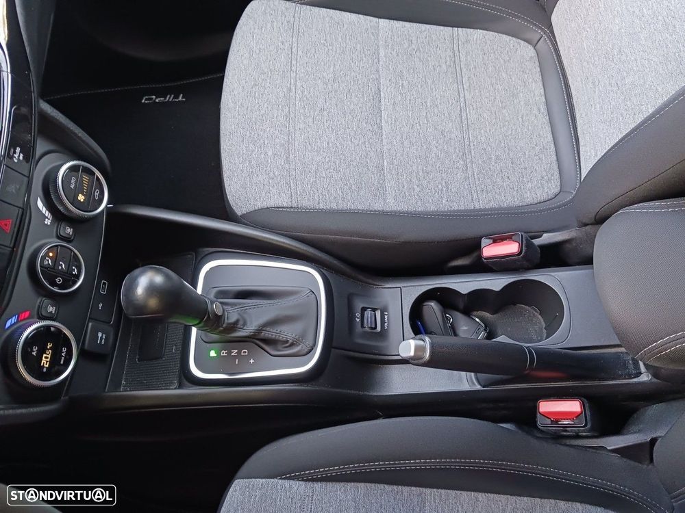 Fiat Tipo Station Wagon Cross 1.5 GSE T4 Cross DCT — fotografia 23