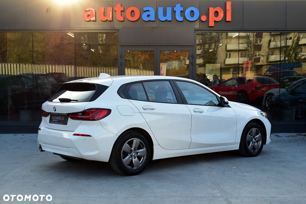 BMW Seria 1 118i - 24