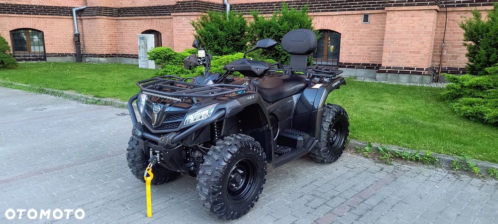 CFMoto CForce - 8