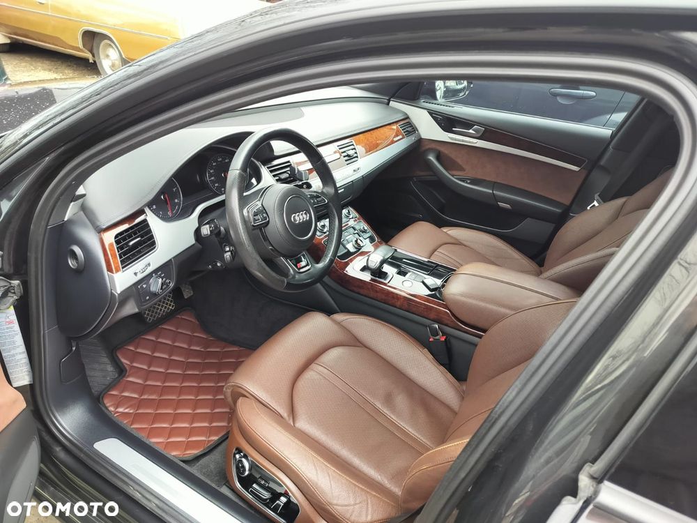 Audi A8 4.2 FSI Quattro - 15