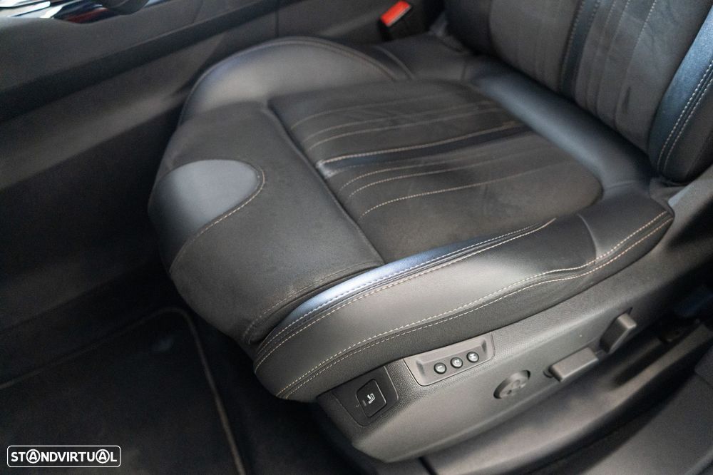 Peugeot 3008 1.6 Hybrid GT Pack e-EAT8 - 7