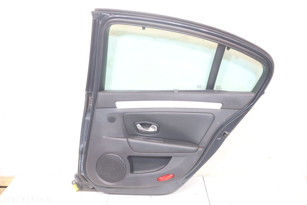 DRZWI PRAWY TYŁ RENAULT LAGUNA III TEB66 - 2