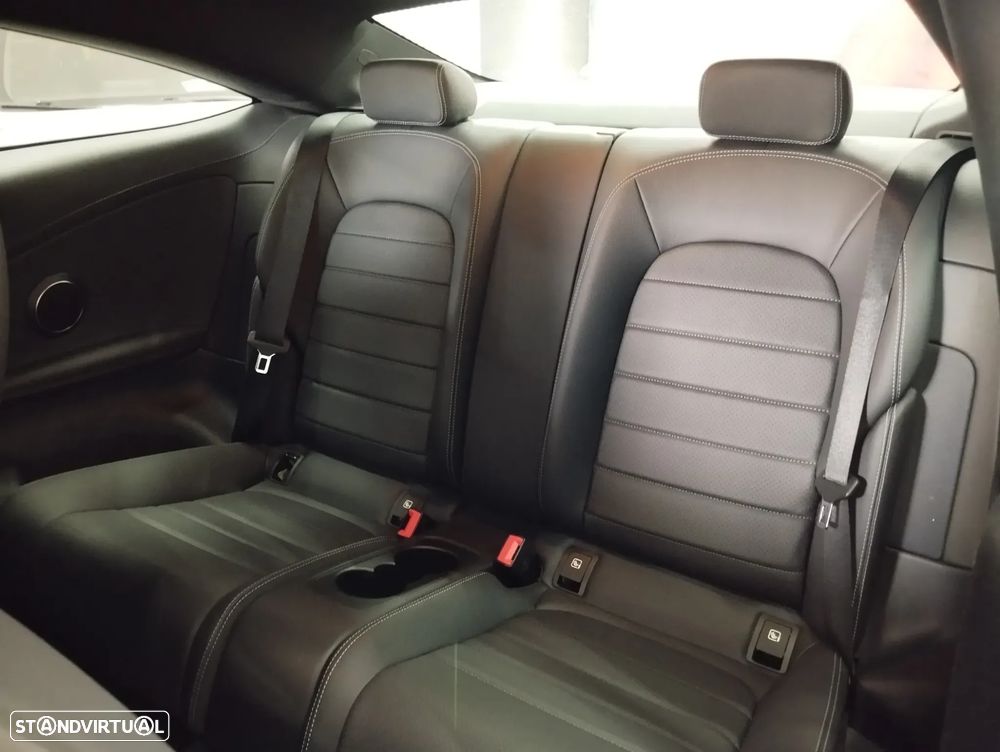 Mercedes-Benz C 200 AMG Line - 14