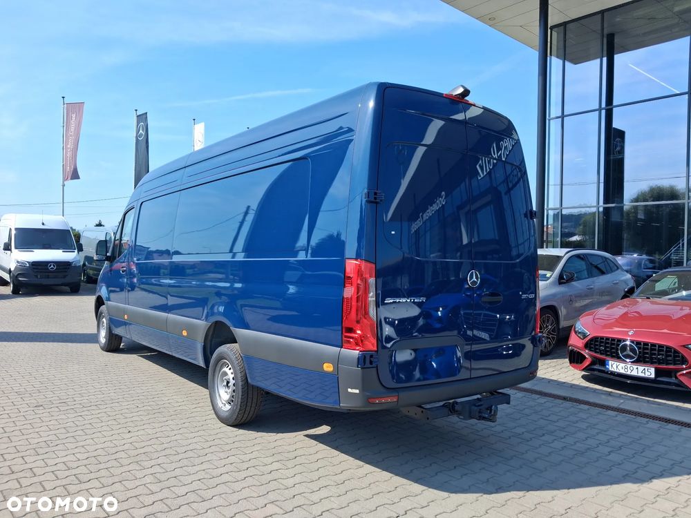 Mercedes-Benz Sprinter - 12