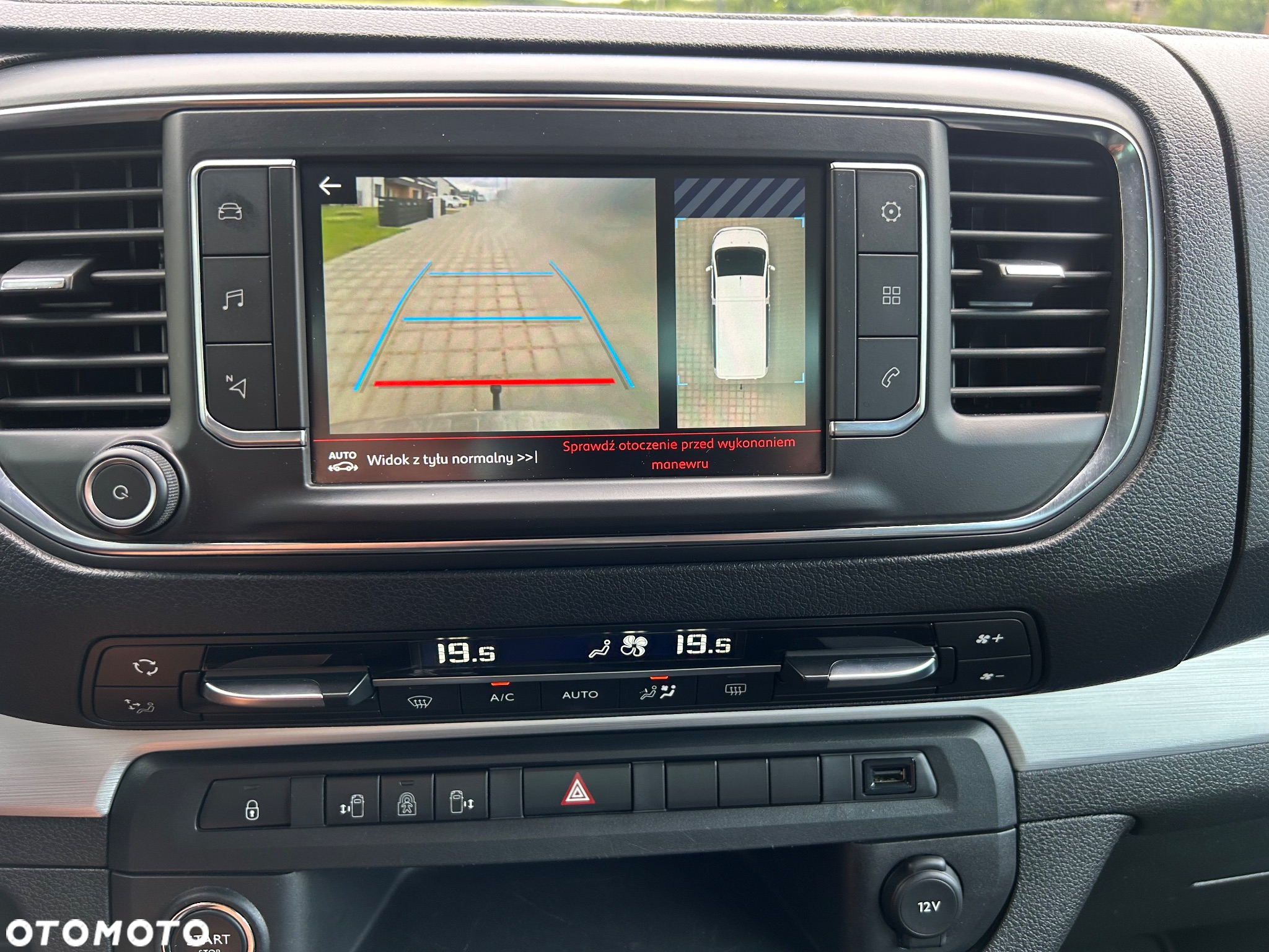 Citroën SpaceTourer XL 2.0 BlueHDi 180 EAT8 Business Lounge - 22