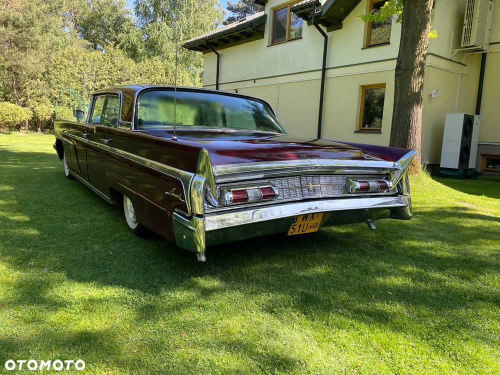 Lincoln Continental - 11