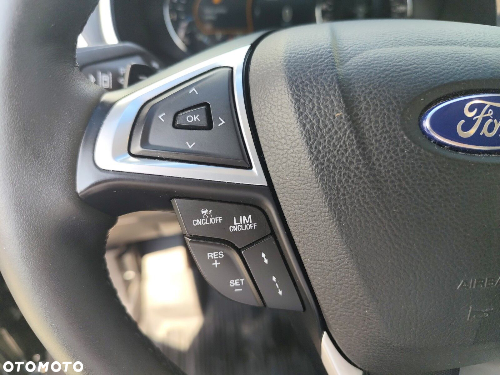 Ford Edge - 24