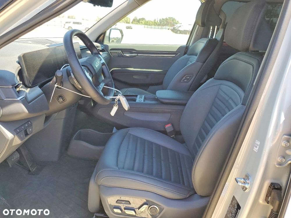 Kia EV9 - 8
